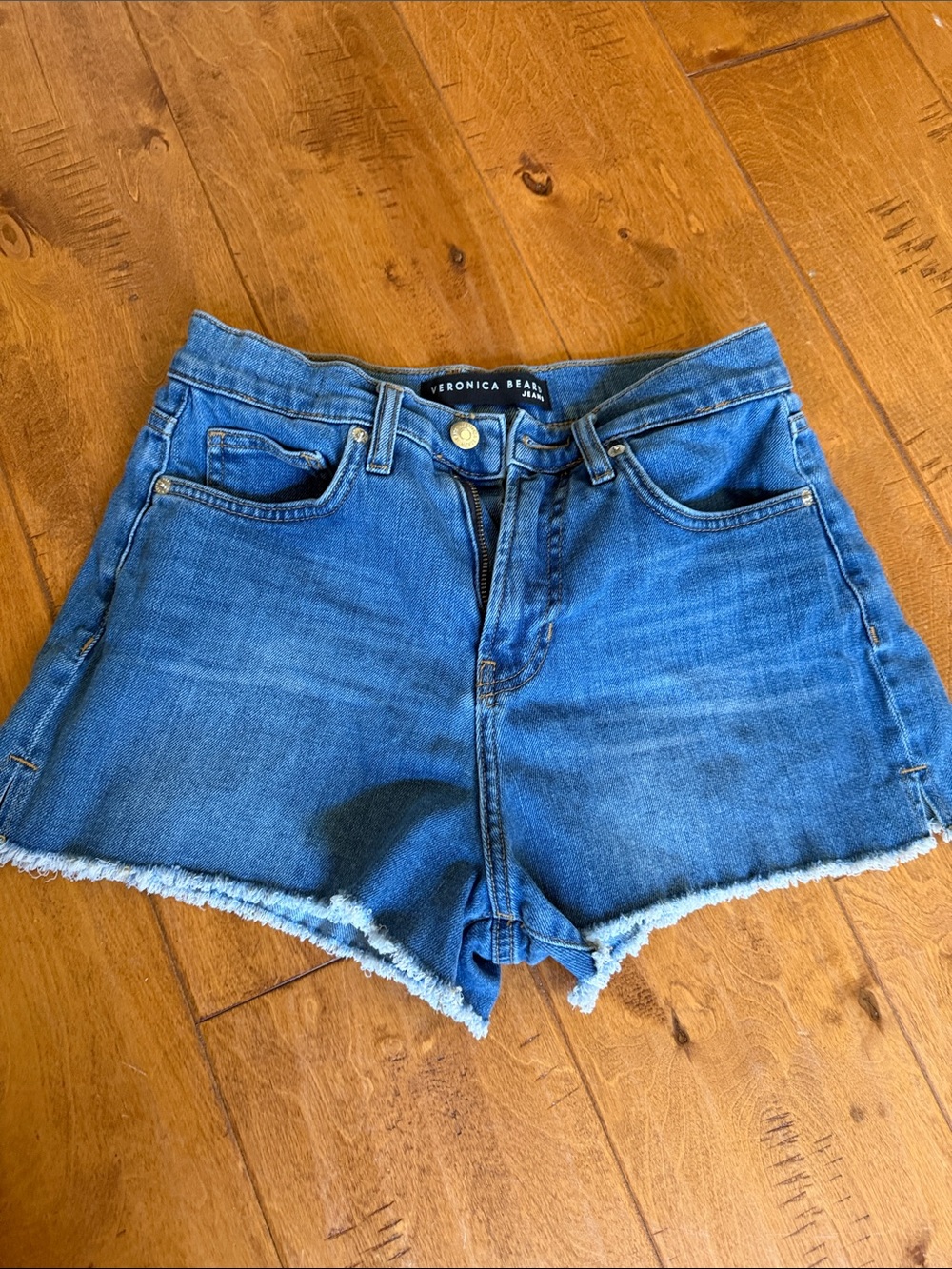 Veronica Beard Timmie Short in Sierra Color Frayed-Hem Denim Shorts 25